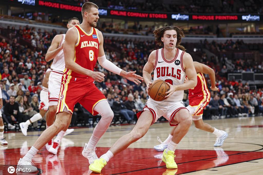 特雷杨21+17吉迪18+13 老鹰不敌公牛